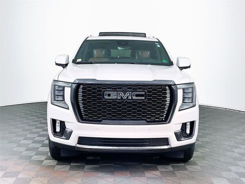 Used 2023 GMC Yukon XL Denali Ultimate image 2