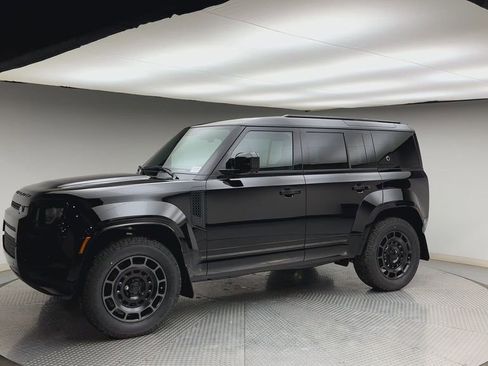 New 2026 Land Rover Defender 110 OCTA AWD/4WD image 6