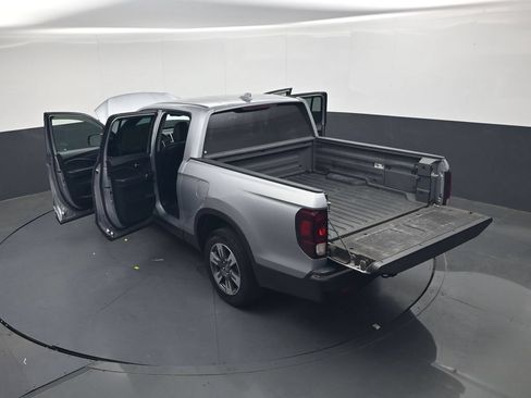 Used 2018 Honda Ridgeline RTL-T image 41