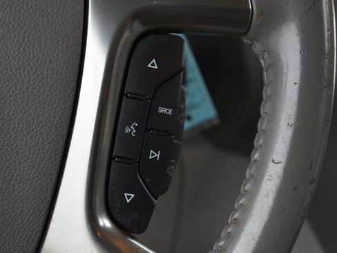 Used 2007 GMC Yukon SLT w/ SLT Preferred Equipment Group image 8