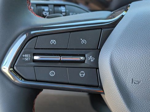 New 2026 Chevrolet Traverse RS image 19