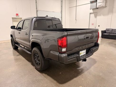 Used 2019 Toyota Tacoma SR w/ SR Convenience Package image 7
