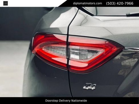 Used 2019 Maserati Levante GranSport AWD/4WD image 15