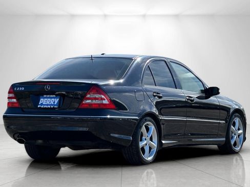 Used 2006 Mercedes-Benz C 230 Sedan image 3