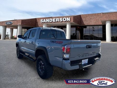 Used 2020 Toyota Tacoma TRD Off-Road w/ Technology Package AWD/4WD image 5