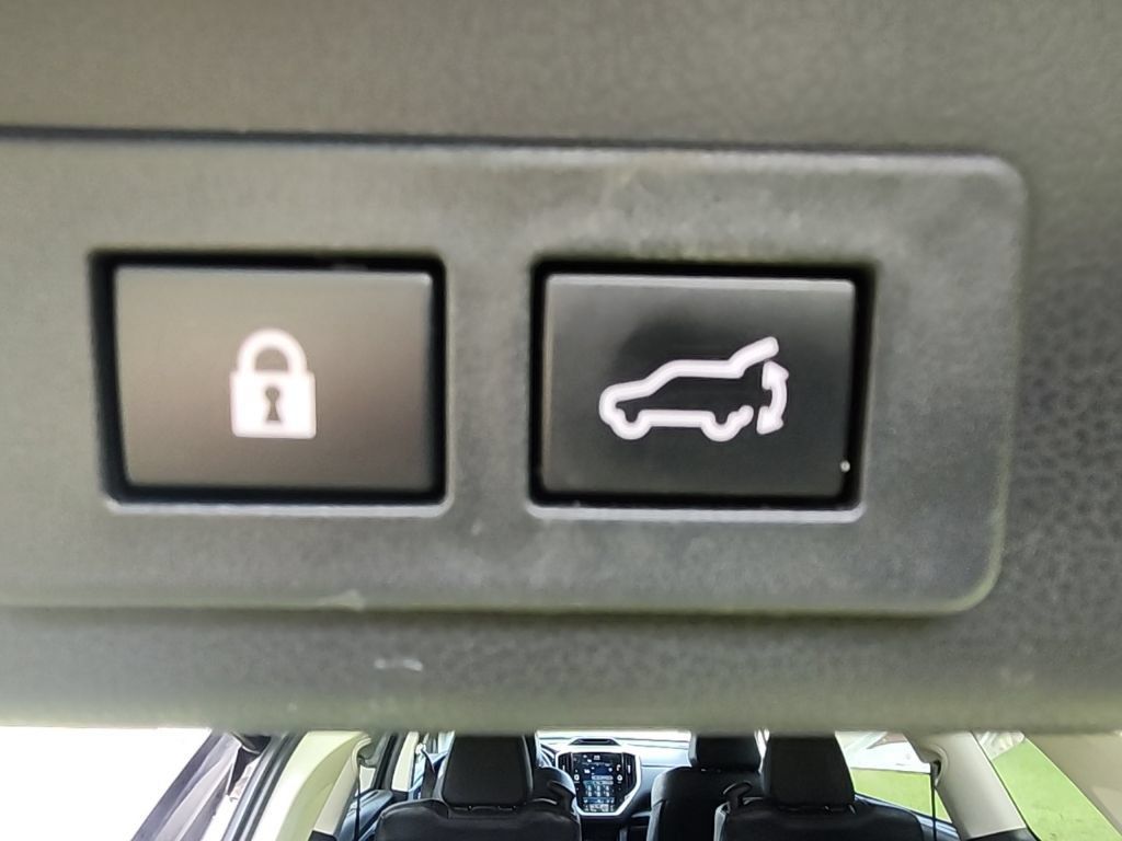 Used 2023 Subaru Ascent Limited AWD/4WD image 29