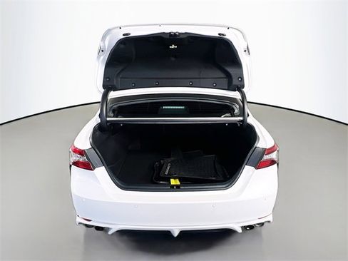 Used 2023 Toyota Camry XSE image 28