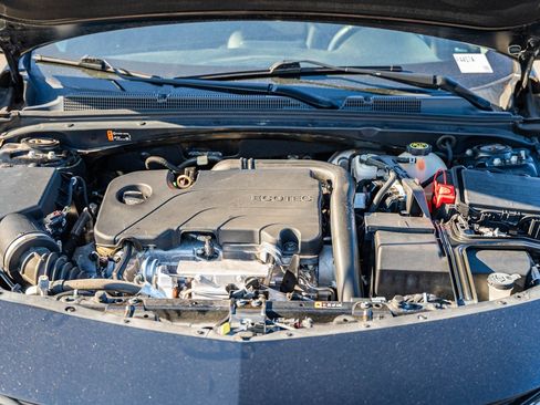 Used 2019 Chevrolet Malibu LT w/ Leather Package image 22