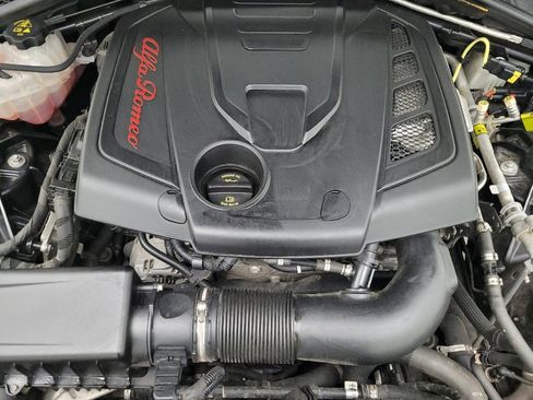 Used 2019 Alfa Romeo Giulia Ti w/ Quick Order Package 22X Lusso image 30