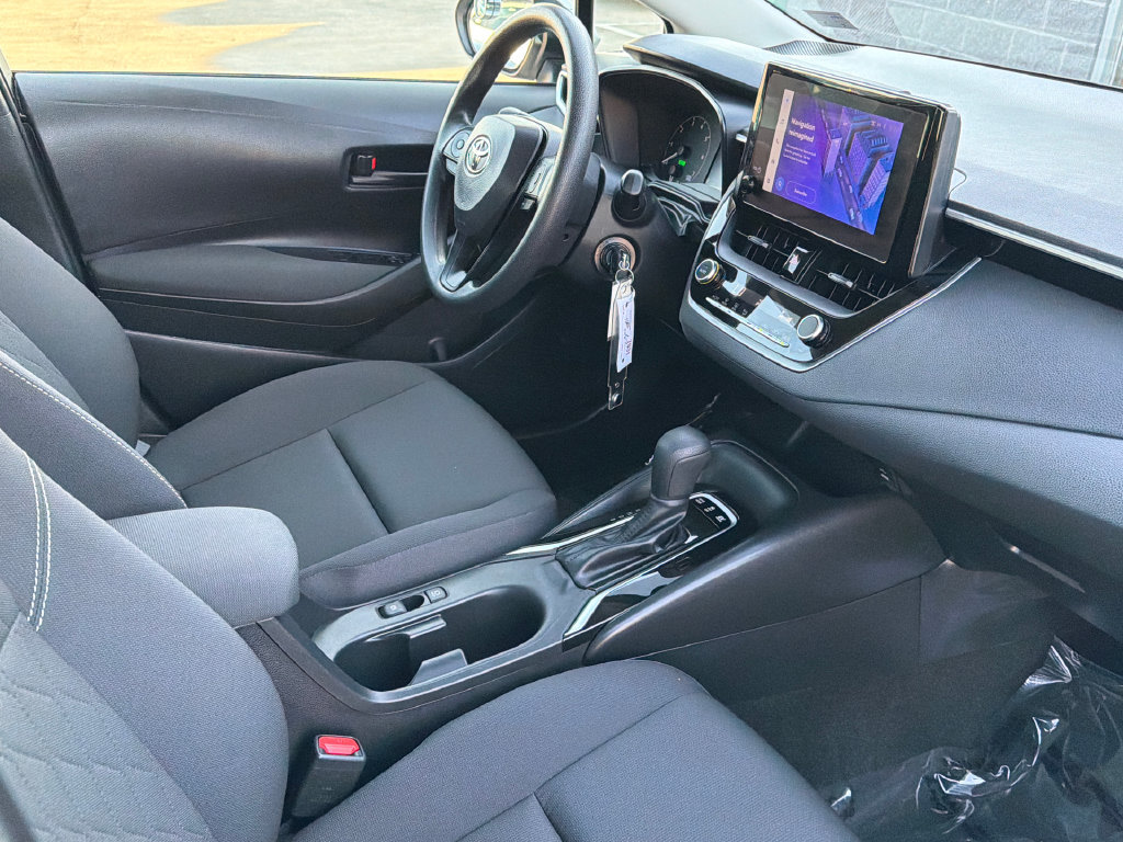 Used 2024 Toyota Corolla LE FWD image 11