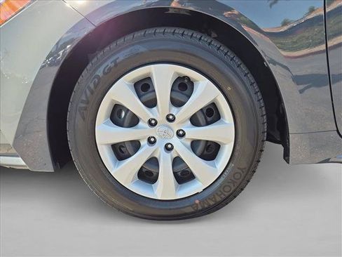 Used 2026 Toyota Corolla LE FWD image 22