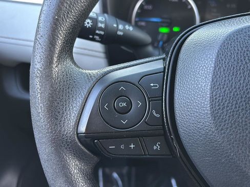 Used 2021 Toyota RAV4 XLE image 31