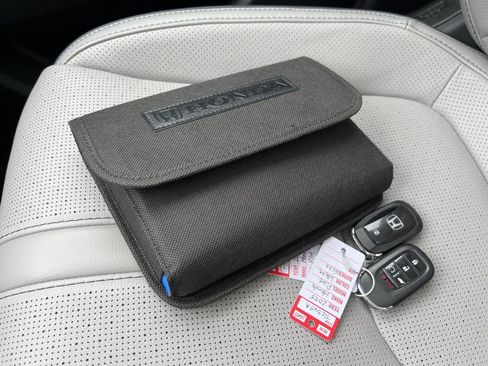 Used 2025 Honda Pilot Elite image 29