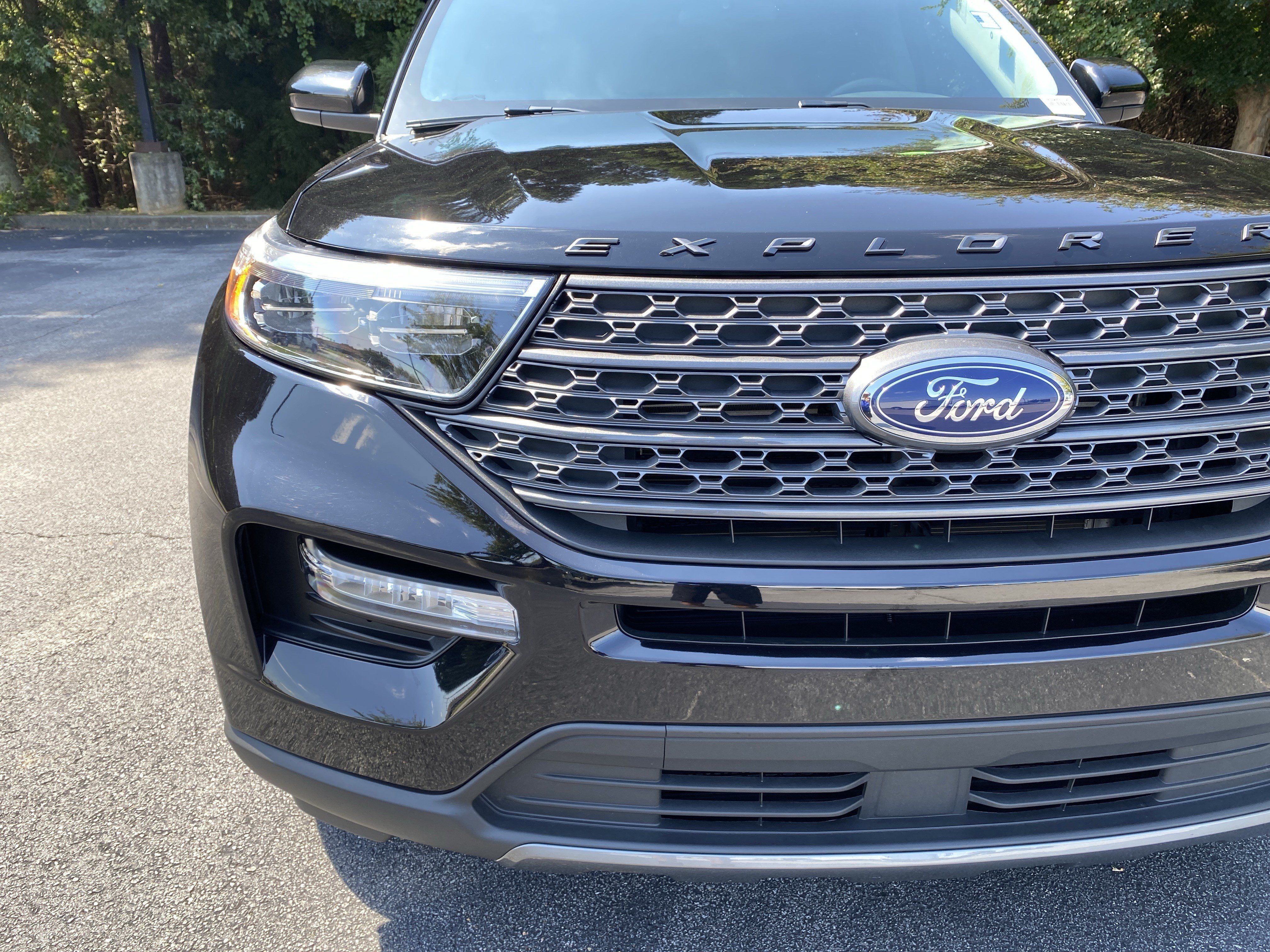Used 2023 Ford Explorer XLT w/ Equipment Group 202A RWD image 14