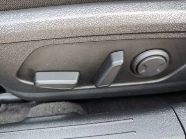 Used 2025 Hyundai Sonata Limited FWD image 20