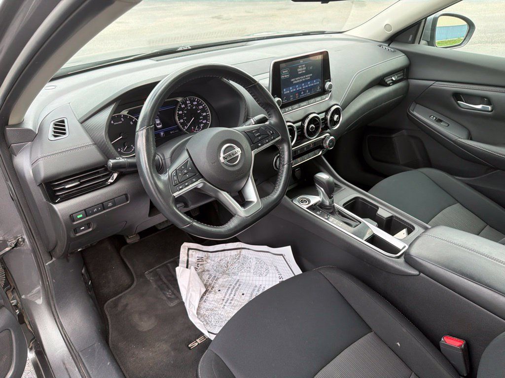 Used 2022 Nissan Sentra SV FWD image 10
