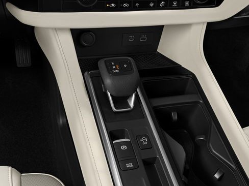 Used 2024 Nissan Pathfinder Platinum w/ Cargo Package image 9