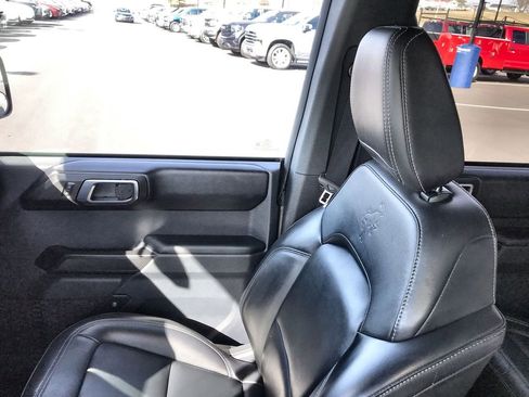 Used 2025 Ford Bronco Outer Banks image 23