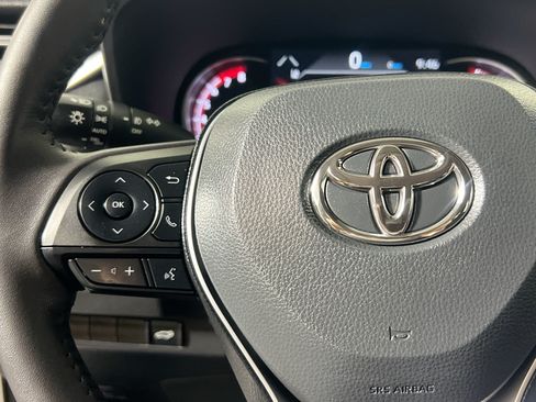 Used 2025 Toyota RAV4 XLE Premium FWD image 18