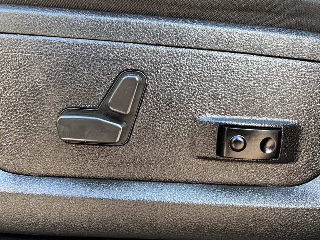 Used 2021 RAM 2500 Limited AWD/4WD image 16