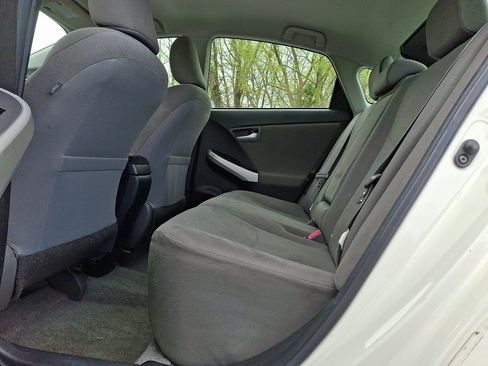 Used 2014 Toyota Prius Two FWD image 10
