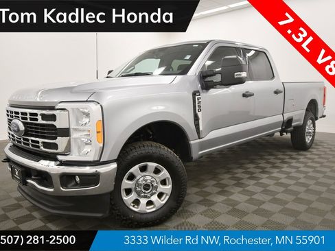 Used 2023 Ford F250 XLT image 1