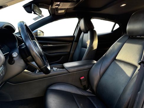 Used 2021 MAZDA MAZDA3 s image 9