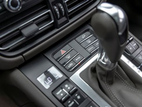 Certified 2021 Porsche Macan GTS AWD/4WD image 38