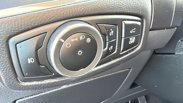 Used 2024 Ford Edge Titanium AWD/4WD image 13