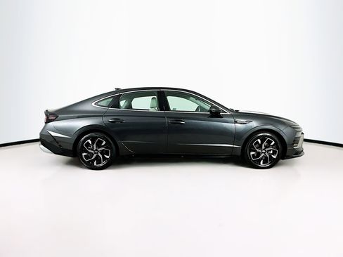 Used 2025 Hyundai Sonata SEL FWD image 10