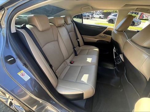 Used 2019 Lexus ES 350 w/ Premium Package image 34