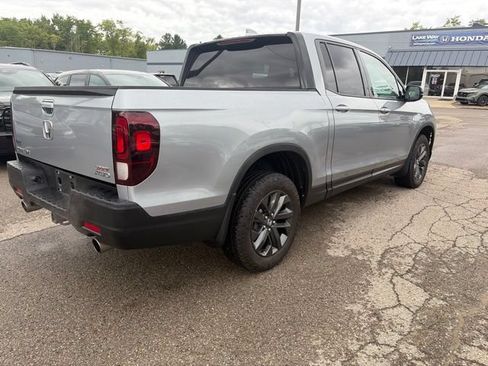 Used 2023 Honda Ridgeline Sport image 5