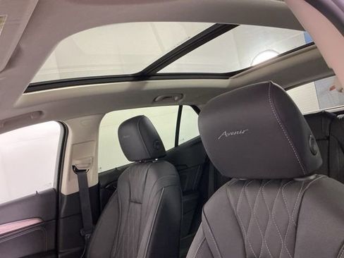 Used 2023 Buick Envision Avenir AWD/4WD image 16