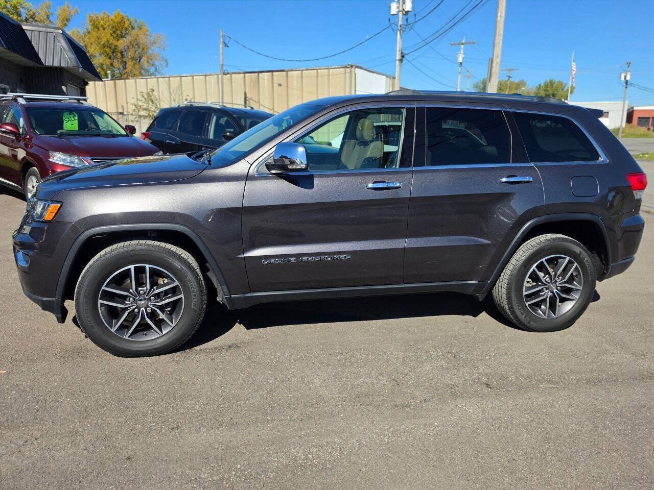 Used 2018 Jeep Grand Cherokee Limited AWD/4WD image 6