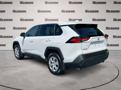 Used 2025 Toyota RAV4 LE AWD/4WD image 3