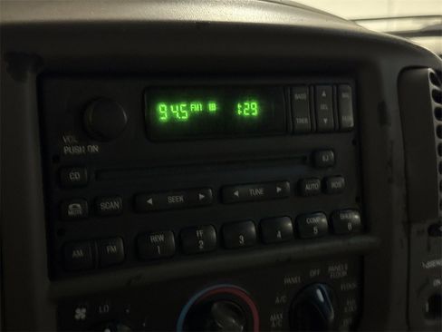 Used 2002 Ford F150 Lariat image 13