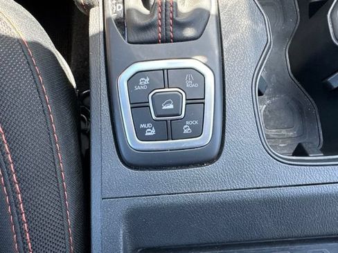 Used 2026 Nissan Frontier PRO-4X AWD/4WD image 22