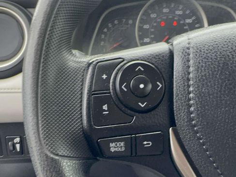 Used 2015 Toyota RAV4 XLE AWD/4WD image 17