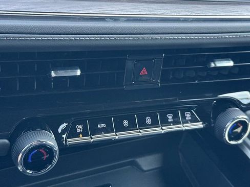 New 2026 Chevrolet Tahoe Z71 w/ Z71 Off-Road Package AWD/4WD image 40