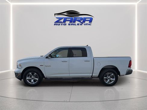 Used 2017 RAM 1500 Lone Star AWD/4WD image 4