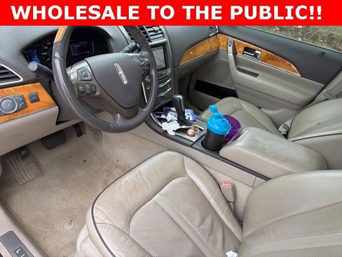 Used 2013 Lincoln MKX AWD image 10