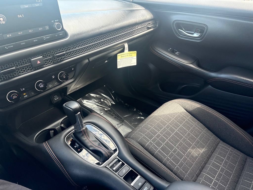 Certified 2025 Honda HR-V Sport image 21