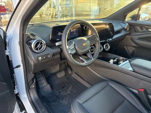 New 2026 Chevrolet Blazer EV LT AWD/4WD image 8