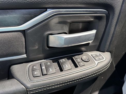 Used 2024 RAM 2500 Big Horn w/ Bed Utility Group image 19