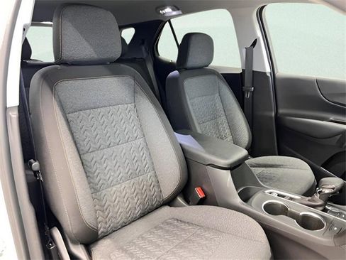 Certified 2024 Chevrolet Equinox LT image 16
