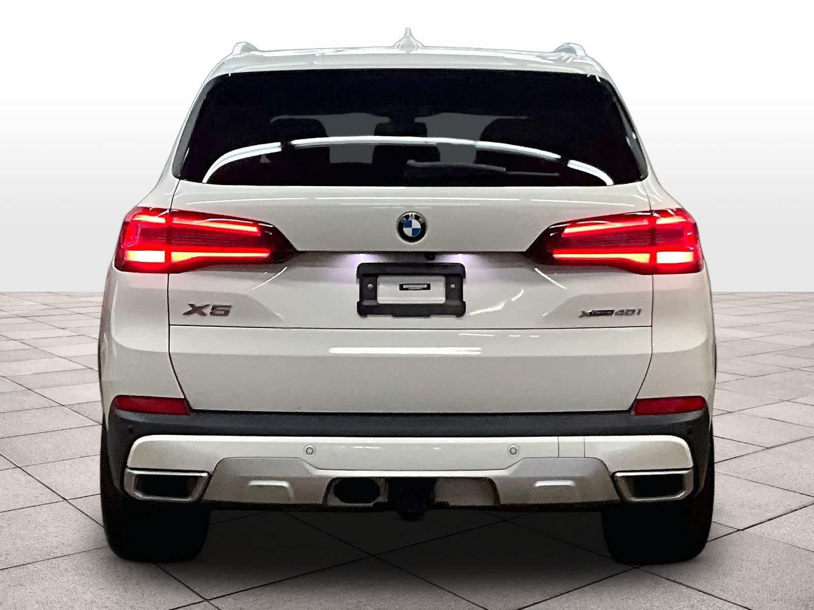 Used 2023 BMW X5 xDrive40i w/ Premium Package AWD/4WD image 3