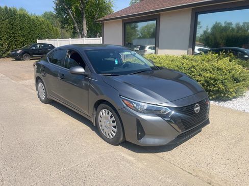 Used 2024 Nissan Sentra S FWD image 1