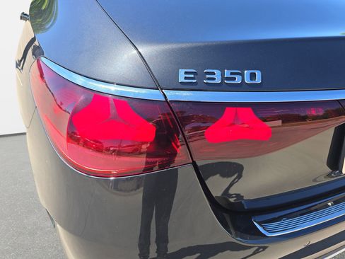 Used 2025 Mercedes-Benz E 350 Sedan image 33