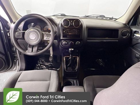 Used 2016 Jeep Patriot Sport image 7