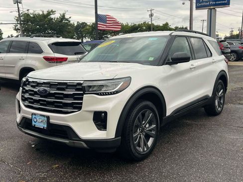 Used 2026 Ford Explorer Active w/ Active Comfort Package AWD/4WD image 4